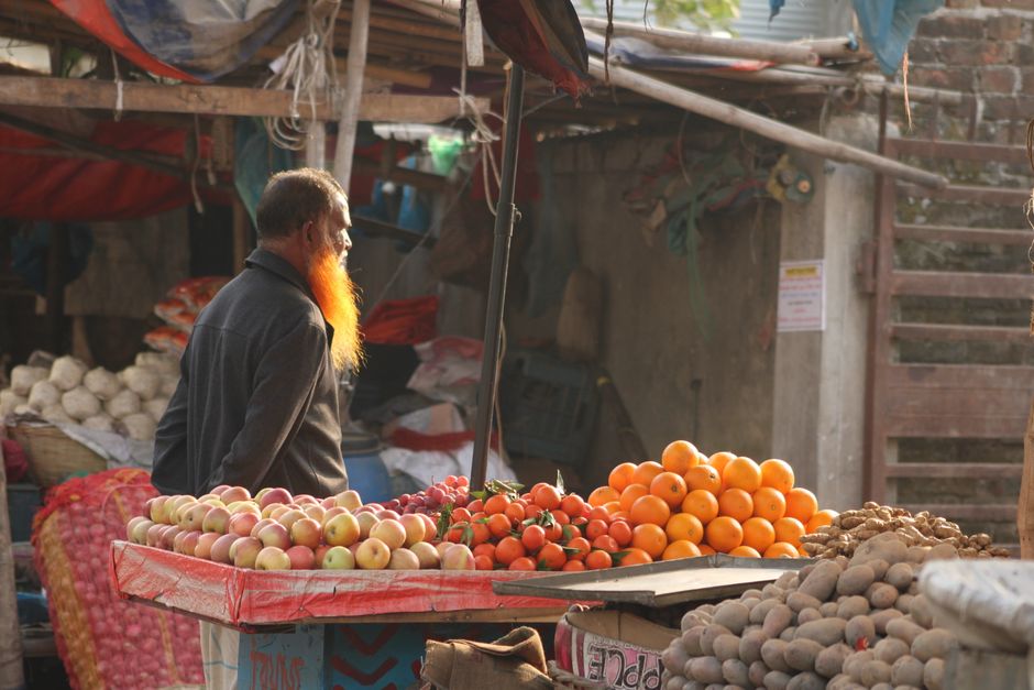 The Many Meanings Of A Healthy Diet in Your 40s, 50s and Beyond, in Plain Language